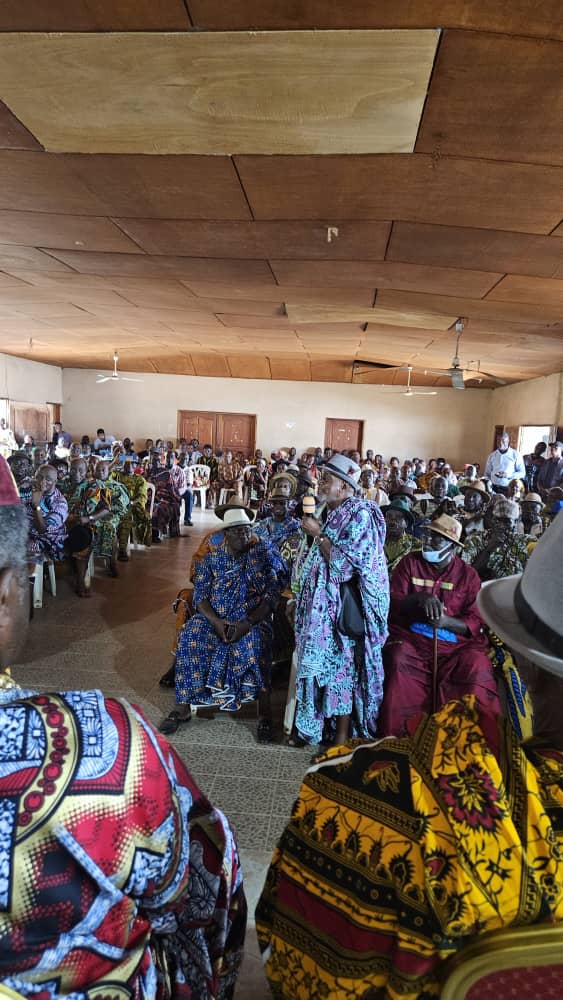 CAN 2023/En visite dans un village de Dabou, le ministre Metch Silas demande le soutien du Léboutou aux Éléphants CAN 2023/En visite dans un village de Dabou, le ministre Metch Silas demande le soutien du Léboutou aux Éléphants