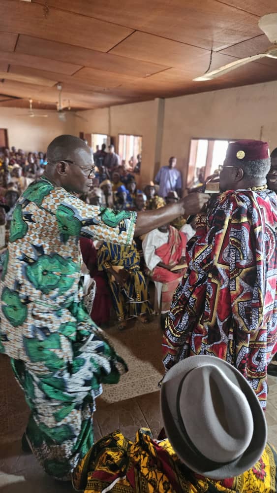 CAN 2023/En visite dans un village de Dabou, le ministre Metch Silas demande le soutien du Léboutou aux Éléphants CAN 2023/En visite dans un village de Dabou, le ministre Metch Silas demande le soutien du Léboutou aux Éléphants