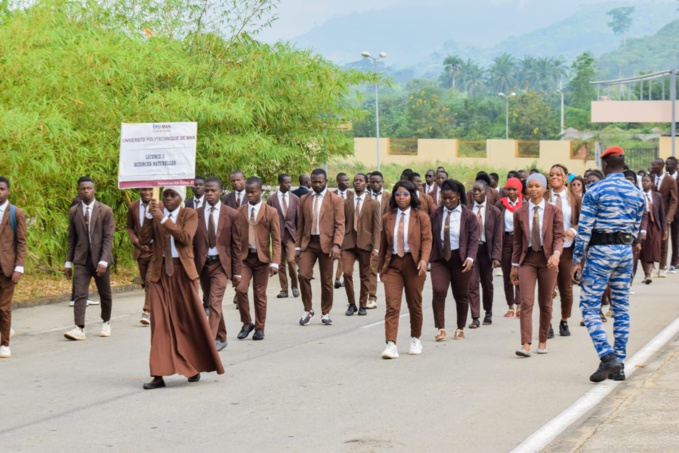 L'Université polytechnique de Man célèbre l’excellence . L'Université polytechnique de Man célèbre l’excellence .