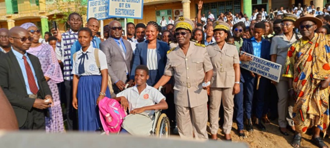 Congés anticipés/ Le préfet de Dabou aux élèves : " Ne vous décrétez pas de congés anticipés " Congés anticipés/ Le préfet de Dabou aux élèves : " Ne vous décrétez pas de congés anticipés "