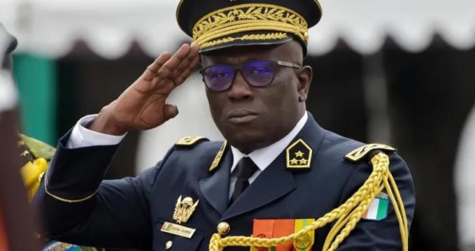 Lutte contre le grand banditisme/ L'opération Mirador mobilise 17300 soldats pour boucler le pays. 