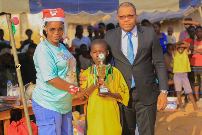 Noël à Dabou/ Une association comble plusieurs familles dans un village Noël à Dabou/ Une association comble plusieurs familles dans un village