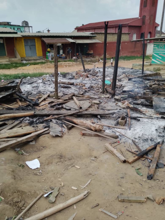 Akradio/ Après avoir incendié leurs habitations et saccagé leur sanctuaire, des sorciers s'engagent à faire qualifier les Éléphants Akradio/ Après avoir incendié leurs habitations et saccagé leur sanctuaire, des sorciers s'engagent à faire qualifier les Éléphants