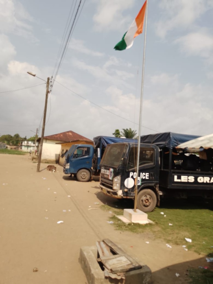 Akradio/ Après avoir incendié leurs habitations et saccagé leur sanctuaire, des sorciers s'engagent à faire qualifier les Éléphants Akradio/ Après avoir incendié leurs habitations et saccagé leur sanctuaire, des sorciers s'engagent à faire qualifier les Éléphants