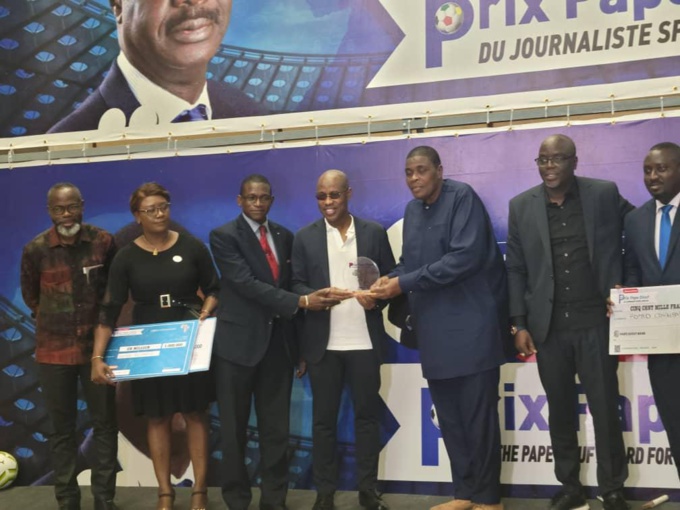 2e édition du prix Pape Diouf/ Le journaliste Richard Gnaba reçoit le  1 er prix