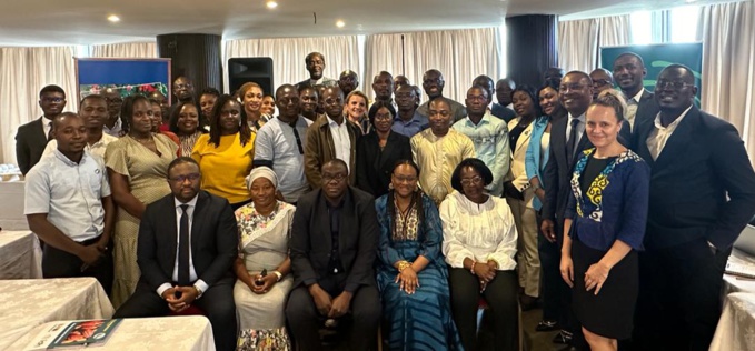 Les acteurs du programme « Cocoaperation » engagés pour l’amélioration du revenu des producteurs de cacao en Côte d'Ivoire Les acteurs du programme « Cocoaperation » engagés pour l’amélioration du revenu des producteurs de cacao en Côte d'Ivoire