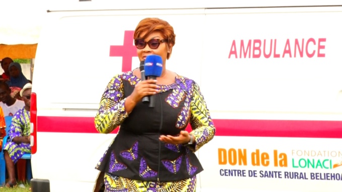 Gagnao/La Fondation Lonaci offre des ambulances médicalisées à deux village Gagnao/La Fondation Lonaci offre des ambulances médicalisées à deux village