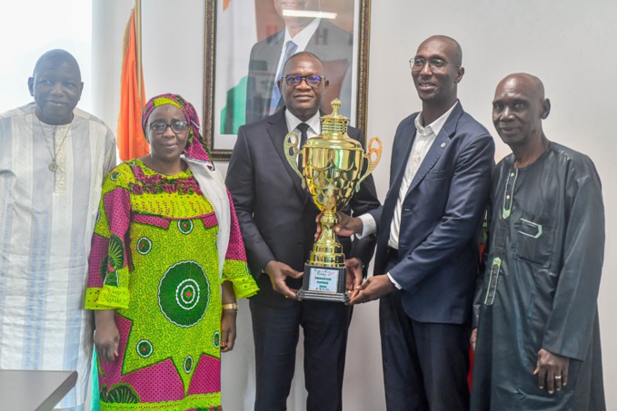Le ministre des sports prédit : "La Côte d'Ivoire doit rayonner en Afrique dans toutes les disciplines" Le ministre des sports prédit : "La Côte d'Ivoire doit rayonner en Afrique dans toutes les disciplines"