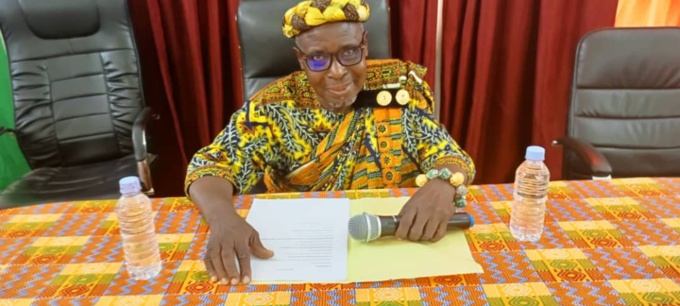 Dr. Obouayéba Samuel a animé la conférence inaugurale Dr. Obouayéba Samuel a animé la conférence inaugurale