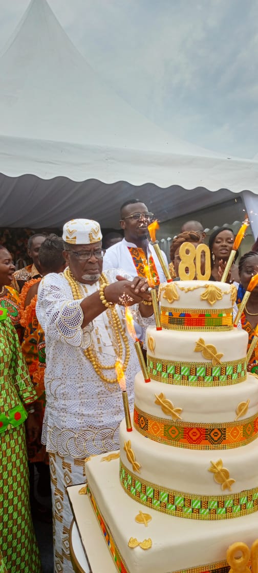 Les 80 ans de René Diby célébrés dans son village en présence du premier ministre Beugré Mambé