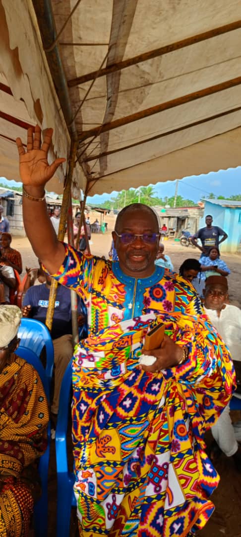 Chefferie d'Akrou (Jacqueville) / Choix consensuel de Tékri Gervais pour succéder à Yacé Chefferie d'Akrou (Jacqueville) / Choix consensuel de Tékri Gervais pour succéder à Yacé