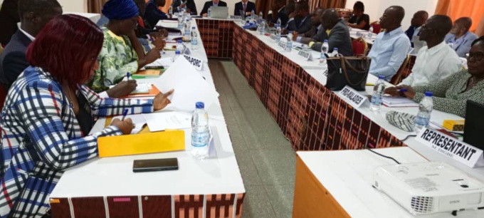 Renforcement des capacités./ 27 coordinateurs des ressources animales et halieutiques outillés aux techniques de la planification et de la budgétisation . Renforcement des capacités./ 27 coordinateurs des ressources animales et halieutiques outillés aux techniques de la planification et de la budgétisation .