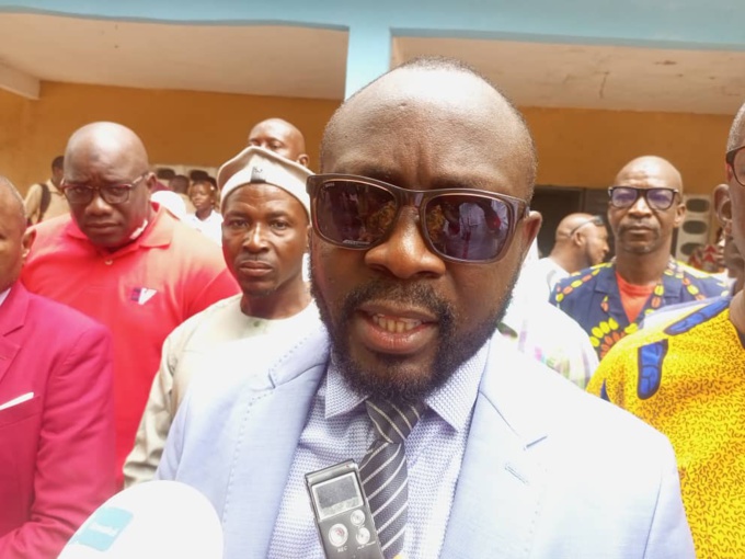 Le président de l'association " Les amis d'enfance de Bouaké, M. Lamine Camara Le président de l'association " Les amis d'enfance de Bouaké, M. Lamine Camara