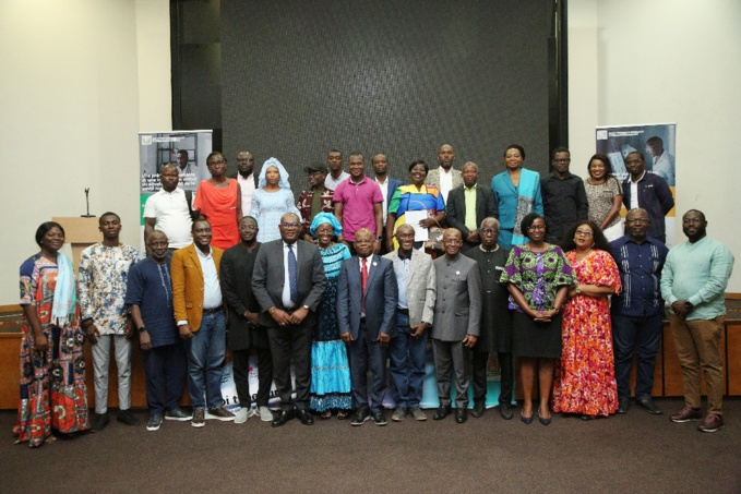 Photo de famille des participants Photo de famille des participants