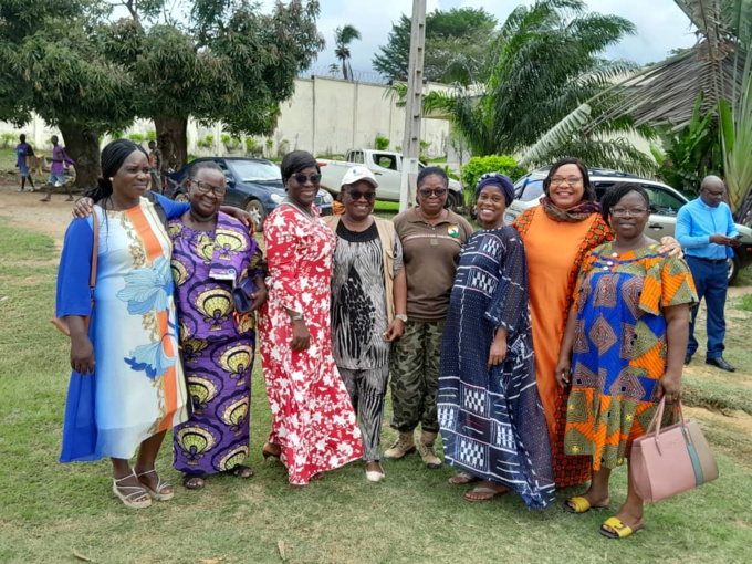 La directrice de Crdh laisse un message fort à la prison civile de Dabou. La directrice de Crdh laisse un message fort à la prison civile de Dabou.