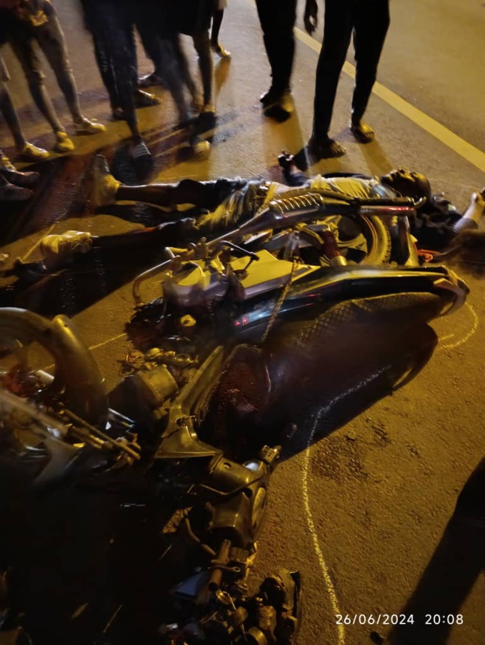 Bangolo/Violente collision entre une moto et un tricycle/1 mort et 2 blessés graves. Bangolo/Violente collision entre une moto et un tricycle/1 mort et 2 blessés graves.