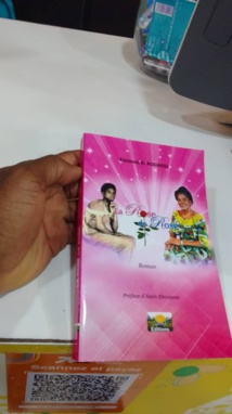 Dédicace du roman « La Rose de Rose" à l'Université Virtuelle Dédicace du roman « La Rose de Rose" à l'Université Virtuelle