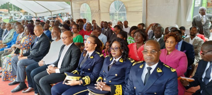 64 ans de l'indépendance à Dabou/Le préfet aux populations : " Nous voulons des élections sans fusils ni machette en 2025". 64 ans de l'indépendance à Dabou/Le préfet aux populations : " Nous voulons des élections sans fusils ni machette en 2025".