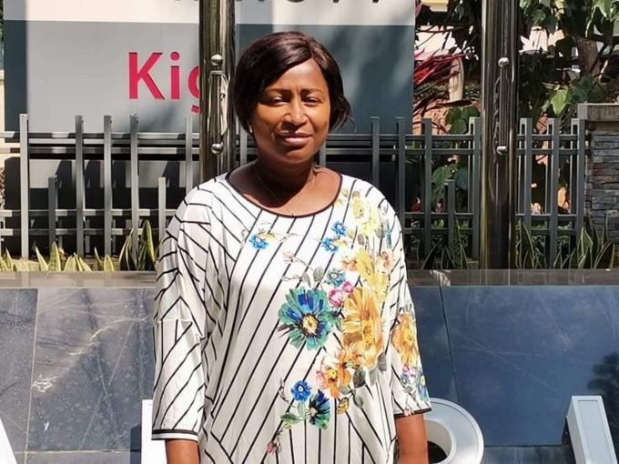 Mme YAO Awa présidente de l'Association des Sages Femmes de Cote- d' Ivoire Mme YAO Awa présidente de l'Association des Sages Femmes de Cote- d' Ivoire