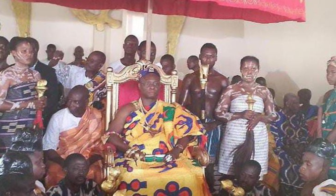 Sakassou/ 7 membres du gouvernement chez le Roi des Baoulé. Les dessous de la visite. Sakassou/ 7 membres du gouvernement chez le Roi des Baoulé. Les dessous de la visite.