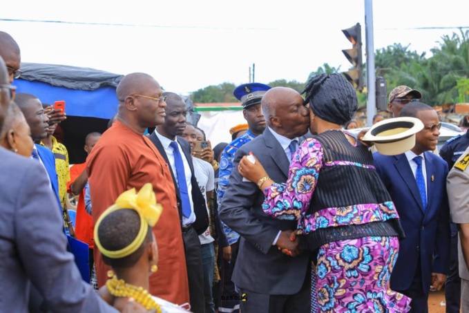 Assises nationales des femmes de Côte d'Ivoire à Dabou/ La ministre Touré Nassénéba mobilise 3 mille femmes à la vision du président Alassane Ouattara.  Assises nationales des femmes de Côte d'Ivoire à Dabou/ La ministre Touré Nassénéba mobilise 3 mille femmes à la vision du président Alassane Ouattara.