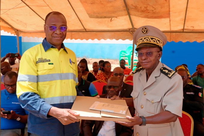 M'Bengué/ L'hôpital général renové et équipé par la compagnie minière de Tongon M'Bengué/ L'hôpital général renové et équipé par la compagnie minière de Tongon