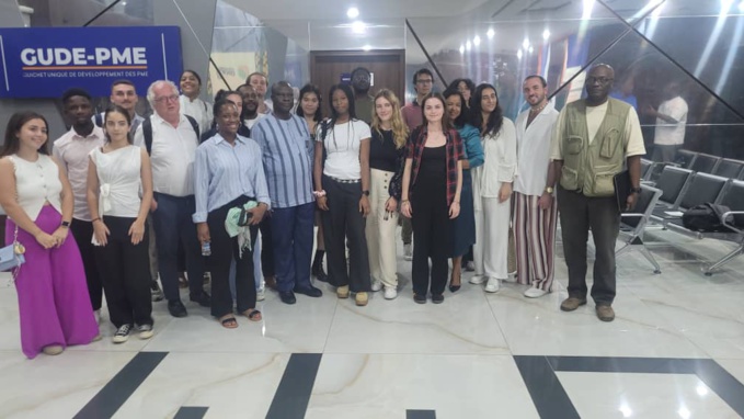 Gestion de la démographie et construction de logements à Abidjan/ Des architectes français proposent une recette Gestion de la démographie et construction de logements à Abidjan/ Des architectes français proposent une recette