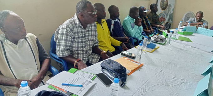 Pêche artisanale/ Les pêcheurs traditionnels de Jacqueville sensibilisés à la bonne pratique de pêche et à l'organisation du secteur. Pêche artisanale/ Les pêcheurs traditionnels de Jacqueville sensibilisés à la bonne pratique de pêche et à l'organisation du secteur.