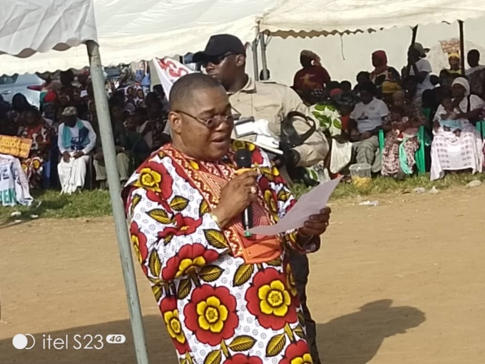 Duékoué/ 6 millions de F pour le matériel médical dans un village Duékoué/ 6 millions de F pour le matériel médical dans un village