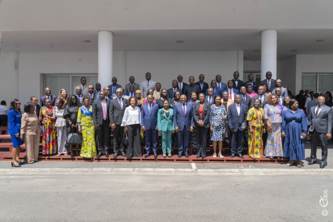 Les Rendez-vous du Gouvernement : Le ministre de la santé publique Pierre Dimba révèle les nouveaux défis de la santé en Côte d’ivoire Les Rendez-vous du Gouvernement : Le ministre de la santé publique Pierre Dimba révèle les nouveaux défis de la santé en Côte d’ivoire