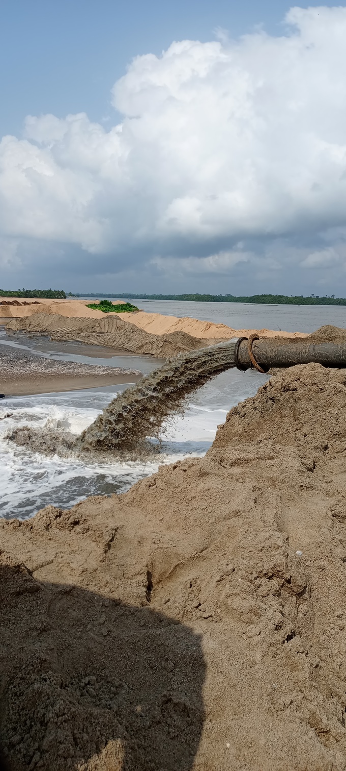 Une vue des travaux en cours à Lahou Kpanda Une vue des travaux en cours à Lahou Kpanda