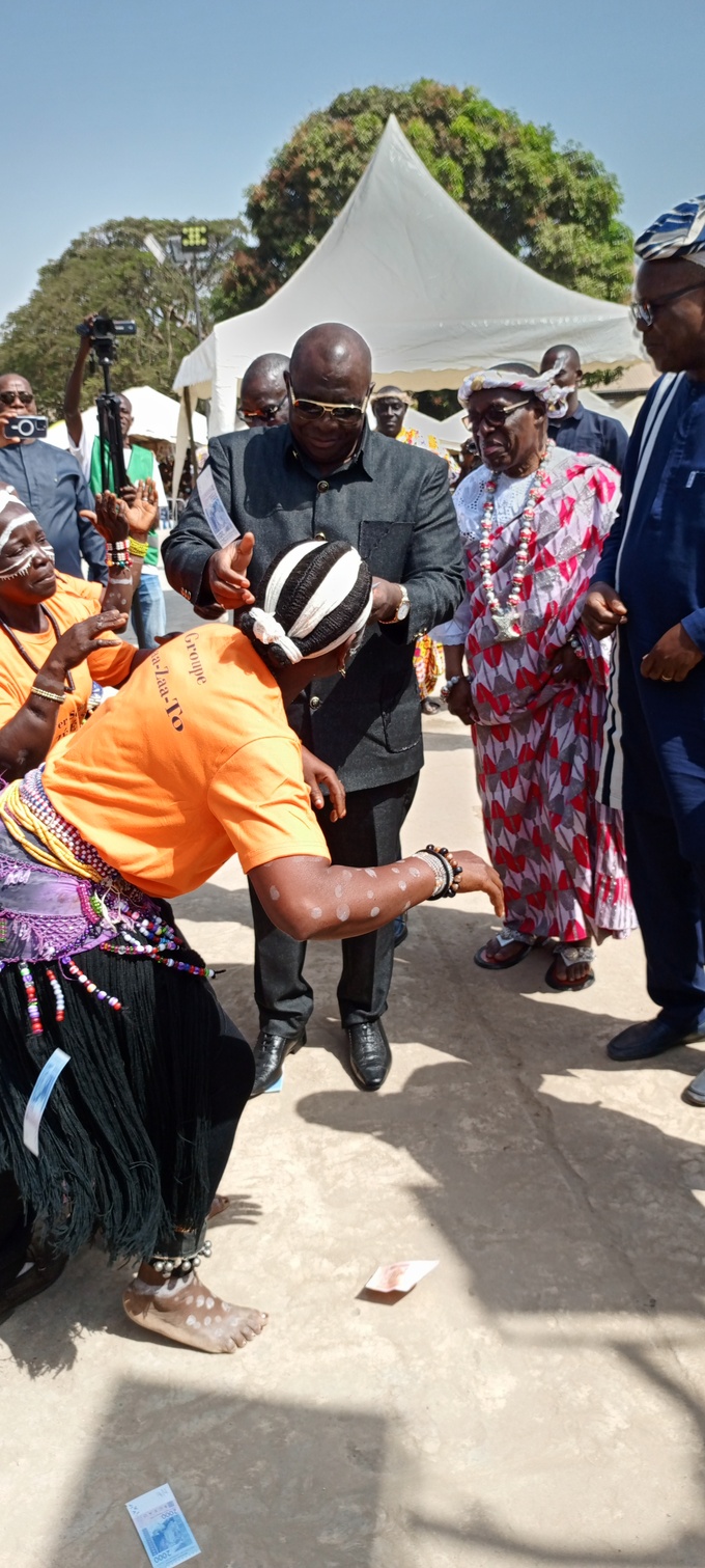 Candidature d'Alassane Ouattara à la présidentielle de 2025/ Le ministre d'État Kobenan Kouassi Adjoumani clarifie tout. Candidature d'Alassane Ouattara à la présidentielle de 2025/ Le ministre d'État Kobenan Kouassi Adjoumani clarifie tout.