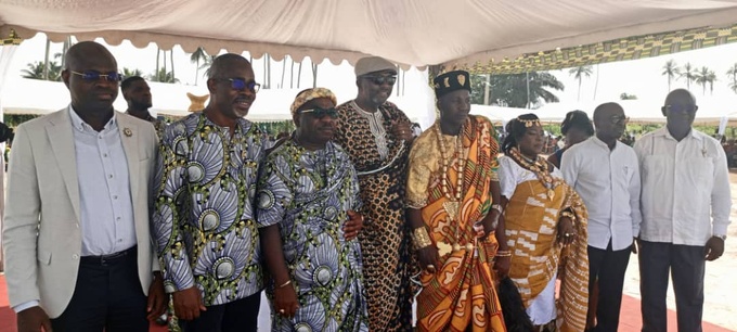 Jacqueville/ Érigé en village,  Tomatekro intronise son nouveau chef. Jacqueville/ Érigé en village,  Tomatekro intronise son nouveau chef.