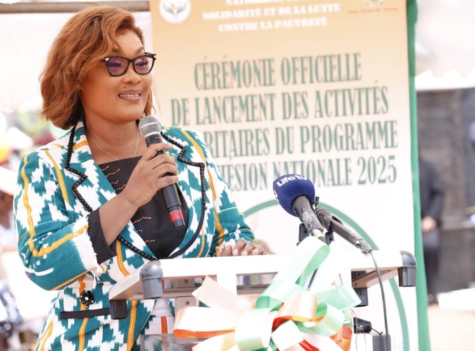 Lancement des activités de la cohésion sociale à Dabou/  Pourquoi la ministre Mys Belmonde Dogo a choisi le peuple Adjoukrou Lancement des activités de la cohésion sociale à Dabou/  Pourquoi la ministre Mys Belmonde Dogo a choisi le peuple Adjoukrou