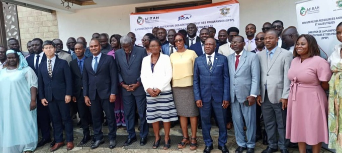 Le ministère des ressources animales et halieutiques/ La Côte d'Ivoire importe 650 mille tonnes de poissons par an Le ministère des ressources animales et halieutiques/ La Côte d'Ivoire importe 650 mille tonnes de poissons par an