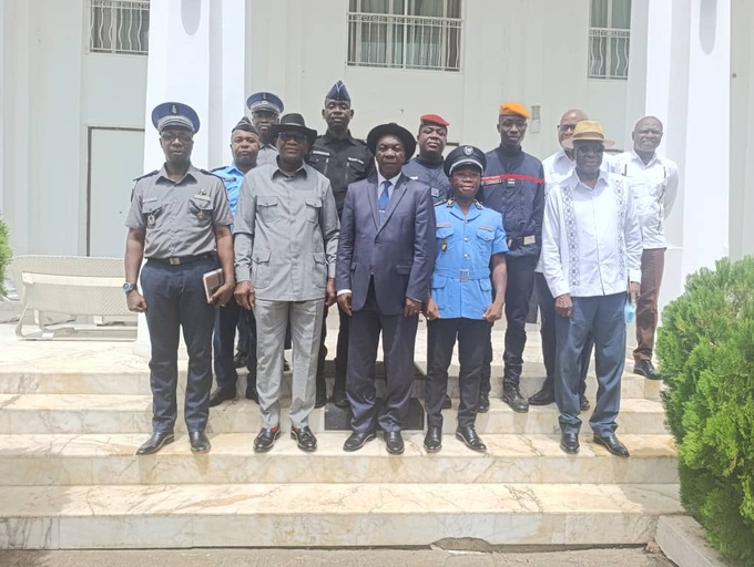 Le minsitre gouverneur et les Fds se sont parlé Le minsitre gouverneur et les Fds se sont parlé