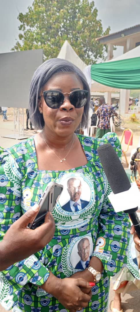 Marie Laure Yoboué épouse Yalleh, la présidente de l'Ufpdci de Grand-Lahou Marie Laure Yoboué épouse Yalleh, la présidente de l'Ufpdci de Grand-Lahou