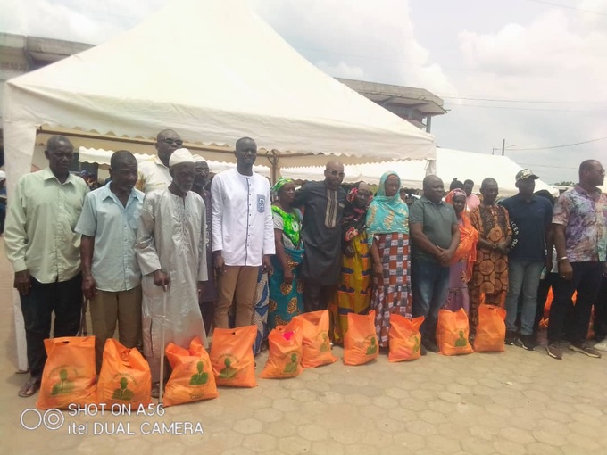 Agboville/Jeûne musulman et carême chrétien/ Dr Cissé Abdoulaye et le CSE aux côtés des fidèles croyants Agboville/Jeûne musulman et carême chrétien/ Dr Cissé Abdoulaye et le CSE aux côtés des fidèles croyants