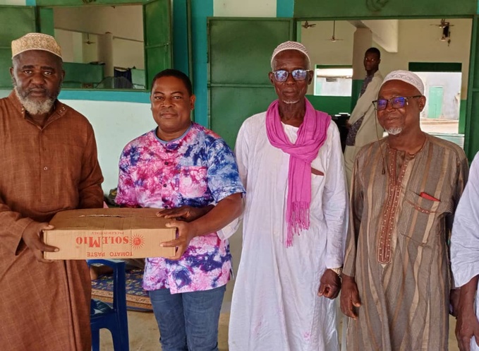 Grand-Lahou/Jeûne musulman/ Le député N'Dédé Blaise offre des vivres à la communauté musulmane