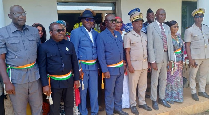 Conseil régional des Grands Ponts/Mise en place d'un Comité de suivi des investissements/Son rôle sur le terrain. Conseil régional des Grands Ponts/Mise en place d'un Comité de suivi des investissements/Son rôle sur le terrain.