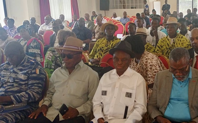 Conseil régional des Grands Ponts/Mise en place d'un Comité de suivi des investissements/Son rôle sur le terrain. Conseil régional des Grands Ponts/Mise en place d'un Comité de suivi des investissements/Son rôle sur le terrain.