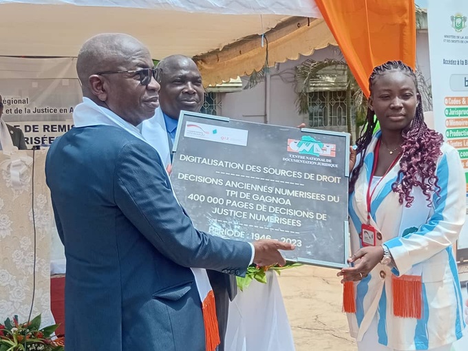 Justice ivoirienne/La coopération allemande dote le centre national de documentation judiciaire et le tribunal de Gagnoa de matériels numériques.. Justice ivoirienne/La coopération allemande dote le centre national de documentation judiciaire et le tribunal de Gagnoa de matériels numériques..