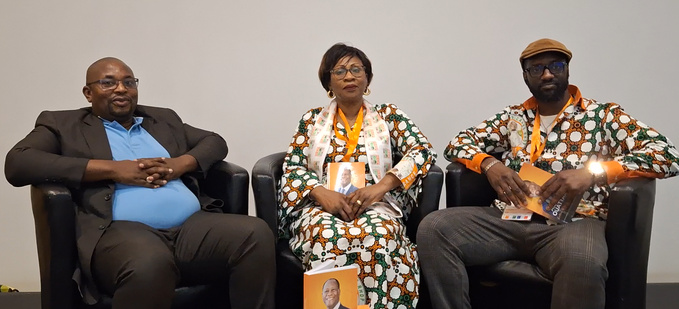 Paris/ Entretien avec le Dr Diaby Moustapha Ben Ismaïla et Djénéba Touré Kolosinski – À la découverte de l’ouvrage « Alassane Ouattara, l’artisan du renouveau ivoirien » Paris/ Entretien avec le Dr Diaby Moustapha Ben Ismaïla et Djénéba Touré Kolosinski – À la découverte de l’ouvrage « Alassane Ouattara, l’artisan du renouveau ivoirien »