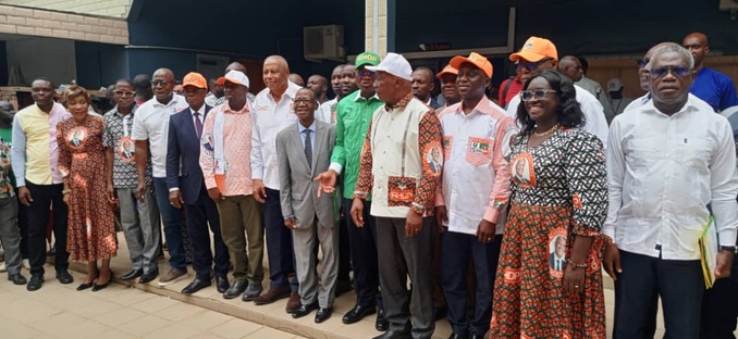 Dabou/ Pré Congrès du Rhdp/ Le coordonnateur appelle à l'union derrière le candidat Alassane Ouattara Dabou/ Pré Congrès du Rhdp/ Le coordonnateur appelle à l'union derrière le candidat Alassane Ouattara