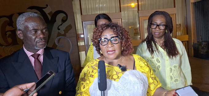 Lidy Ouattara et les représentants de la marraine Henriette Lagou