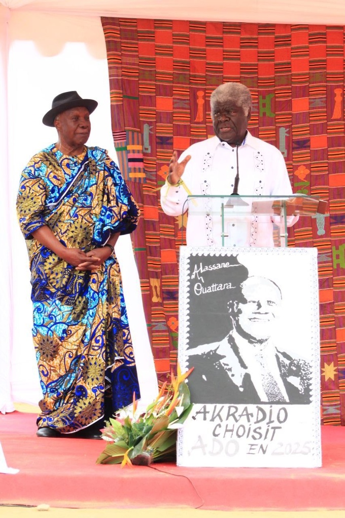 Akradio rend hommage au chef de l'Etat/ Beugré Mambé: "Le Léboutou va découvrir la magie d'Alassane Ouattara" Akradio rend hommage au chef de l'Etat/ Beugré Mambé: "Le Léboutou va découvrir la magie d'Alassane Ouattara"