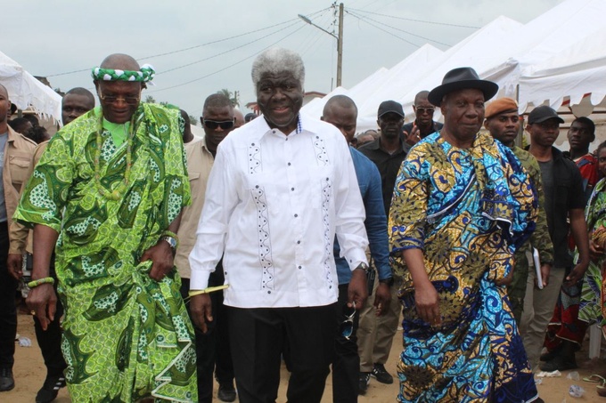 Akradio rend hommage au chef de l'Etat/ Beugré Mambé: "Le Léboutou va découvrir la magie d'Alassane Ouattara" Akradio rend hommage au chef de l'Etat/ Beugré Mambé: "Le Léboutou va découvrir la magie d'Alassane Ouattara"