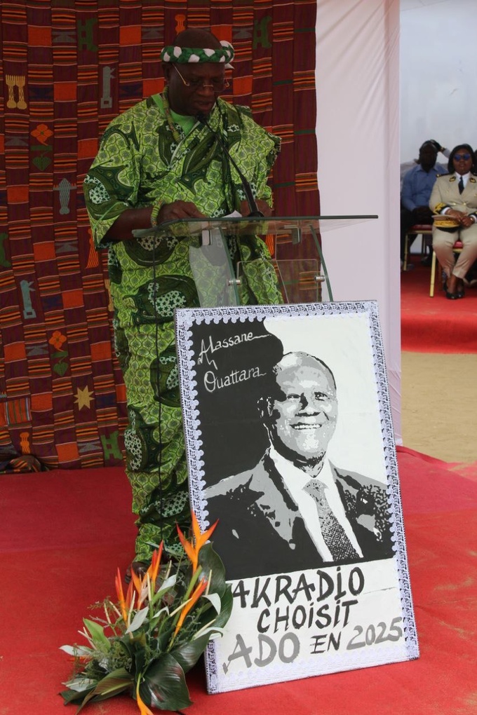 Akradio rend hommage au chef de l'Etat/ Beugré Mambé: "Le Léboutou va découvrir la magie d'Alassane Ouattara" Akradio rend hommage au chef de l'Etat/ Beugré Mambé: "Le Léboutou va découvrir la magie d'Alassane Ouattara"