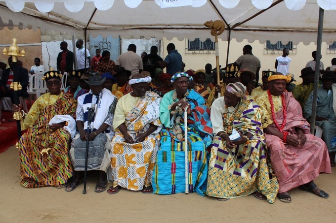 Akradio rend hommage au chef de l'Etat/ Beugré Mambé: "Le Léboutou va découvrir la magie d'Alassane Ouattara" Akradio rend hommage au chef de l'Etat/ Beugré Mambé: "Le Léboutou va découvrir la magie d'Alassane Ouattara"