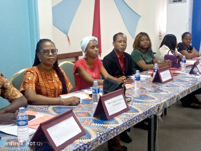 Le personnel du CHU de Cocody formé sur l'accueil et la communication en milieu hospitalier* Le personnel du CHU de Cocody formé sur l'accueil et la communication en milieu hospitalier*